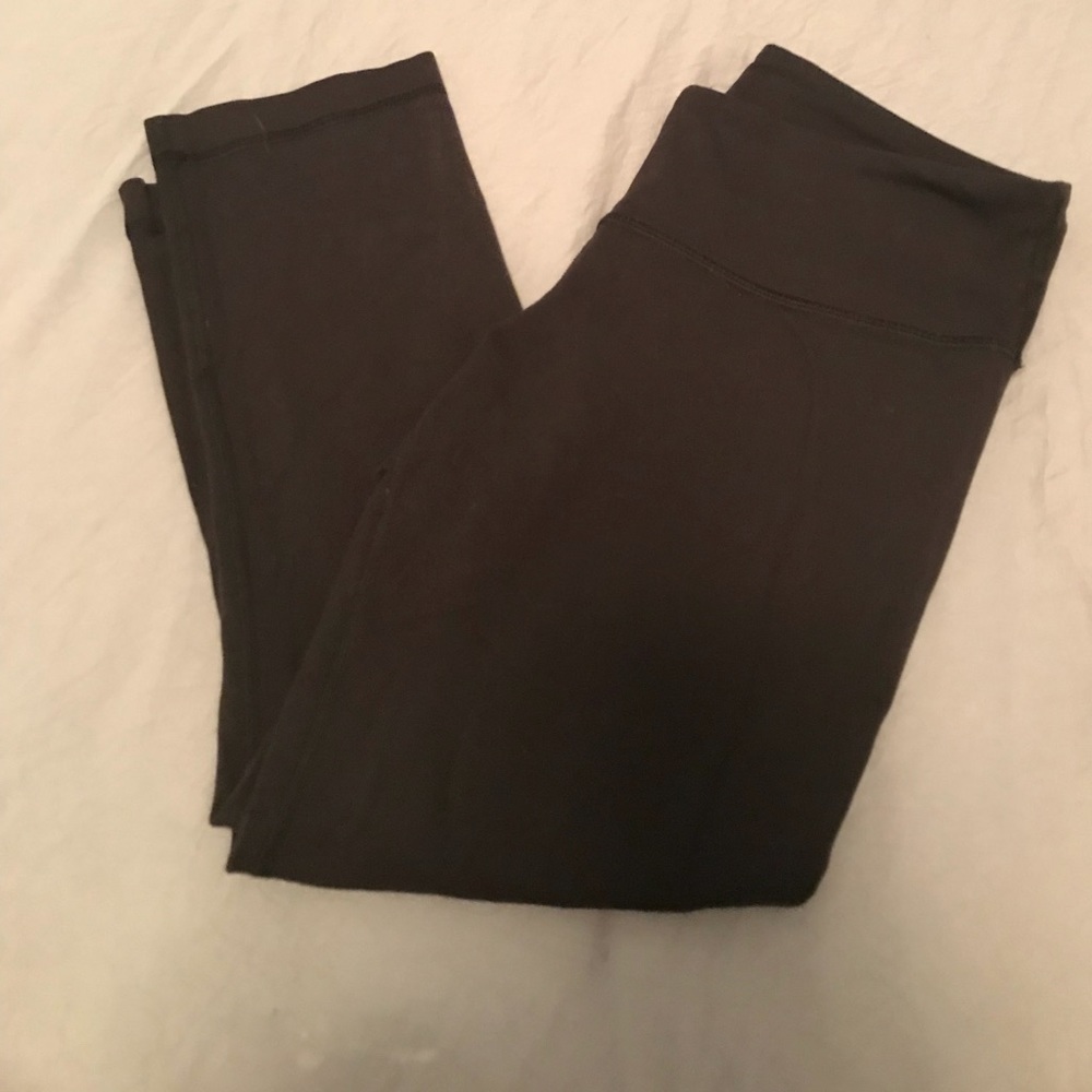 Lulu Lemon Wunder Under Crop